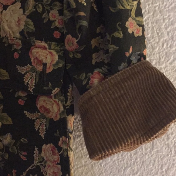 Lauren Jean Co. | Authentic Denim Outfitters | - Picture 3 of 3